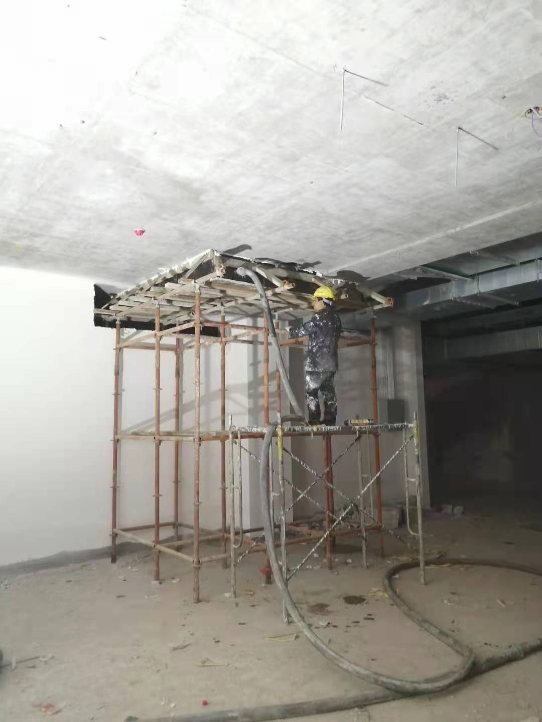 对地面裂痕的处理，古板方式还适用吗？