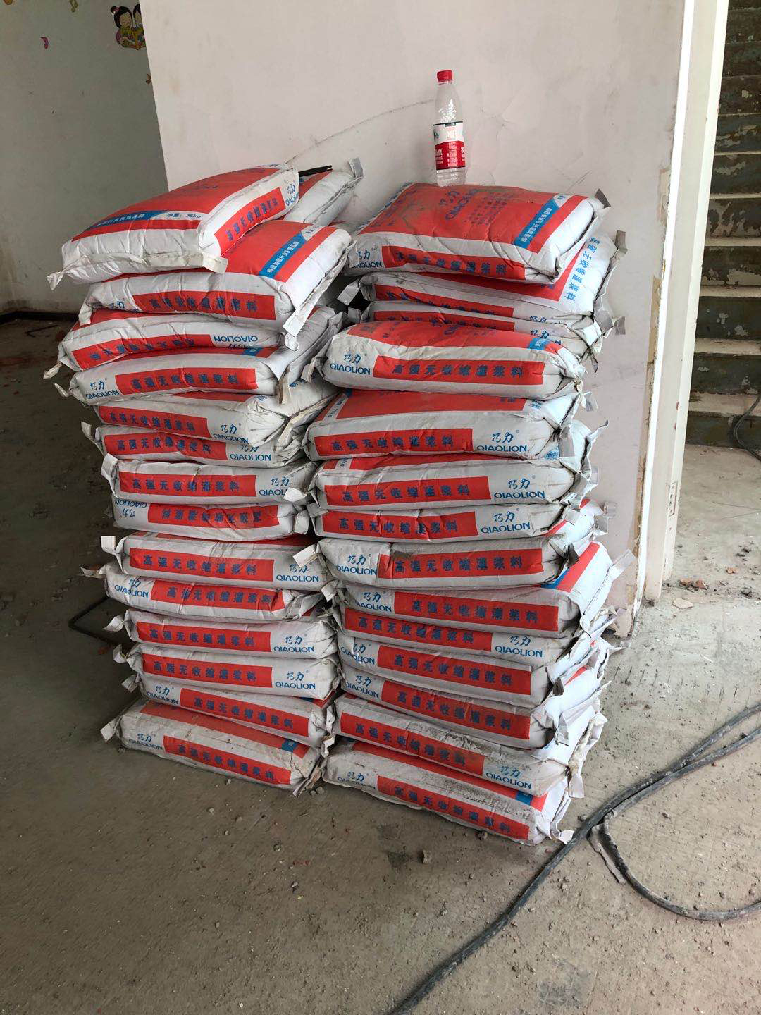 水泥路面起皮用冰球突破聚合物修补砂浆修补后能用多长时间呢？