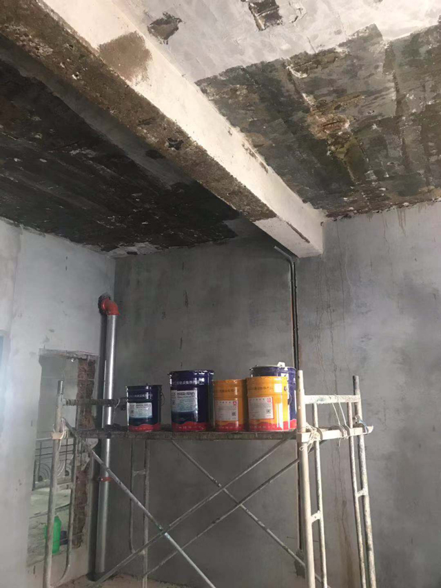 瓷砖胶和玻璃胶的区别，粘瓷砖还得冰球突破瓷砖胶